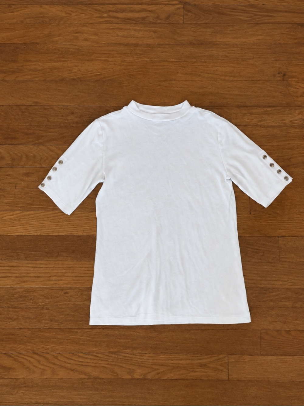 NWT Ann Taylor Short Sleeve Tee with Button Accent S